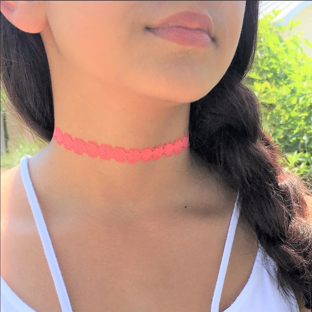 Coral Lace Choker 💕